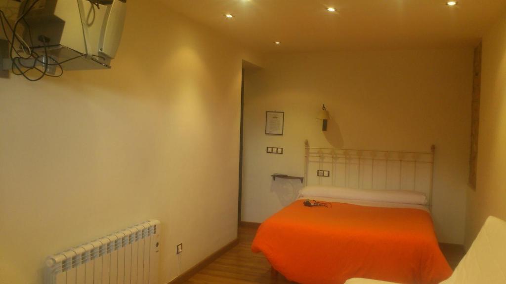 Apartamentos Rurales La Cirigueena Oles Værelse billede